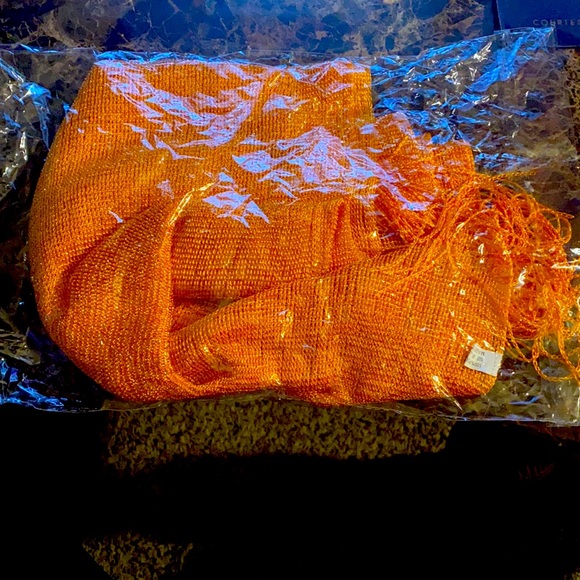 Scarf - Picture 1 of 1